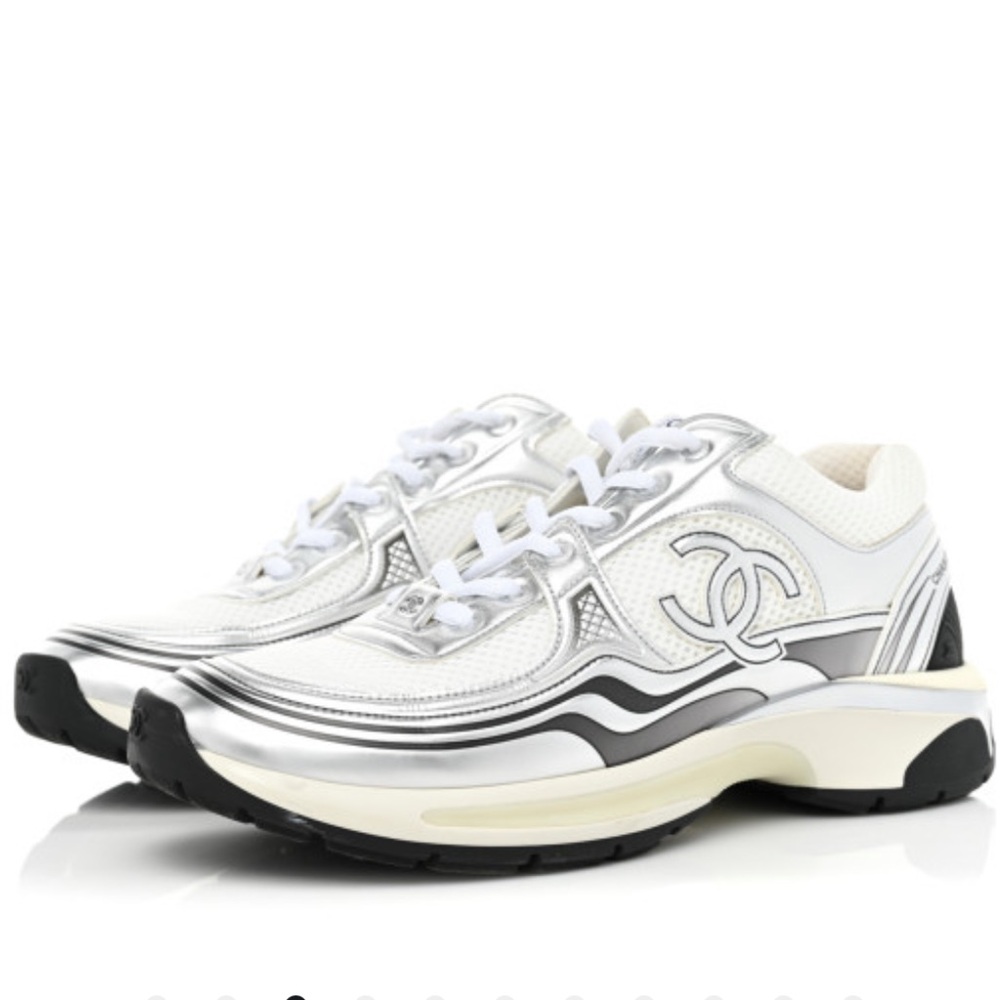 Chanel fabric laminated calfskin sneakers brand new 👟